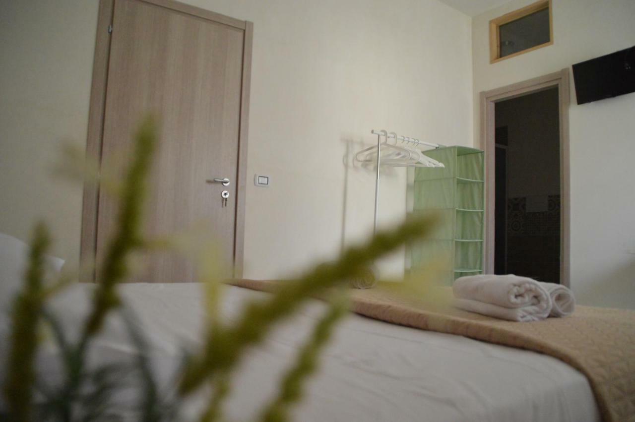 B&B La Via Di Casa San Leone Buitenkant foto