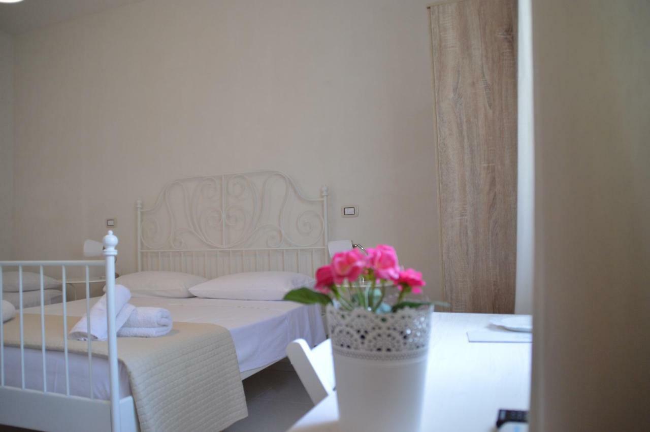 B&B La Via Di Casa San Leone Buitenkant foto